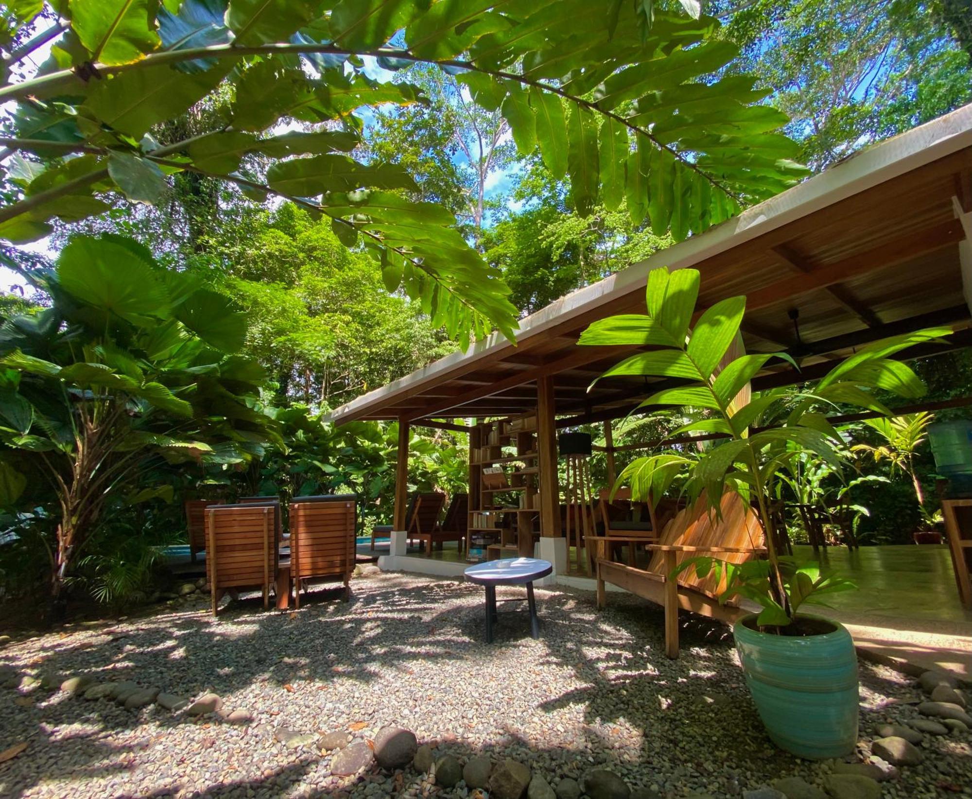Satta Lodge (Adults Only) Puerto Viejo de Talamanca Exterior photo